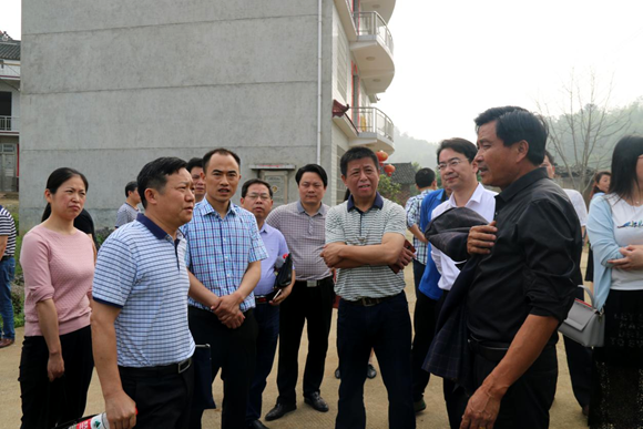 QQ图片20180527234525.png QQ图片20180527234525.png